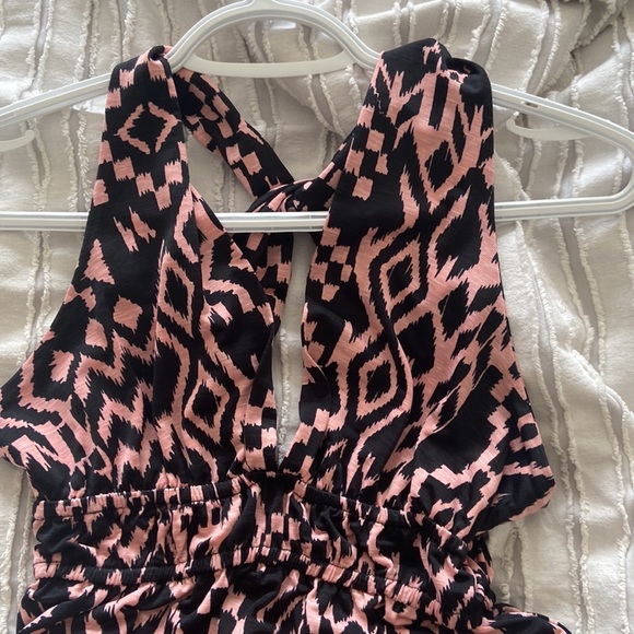 Beautiful maxi dress with deep-v front - Picture 4 of 4